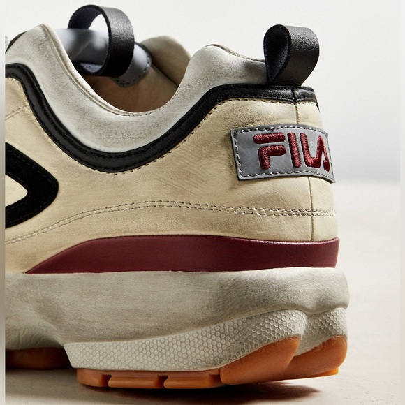 FILA x Urban Outfitters Exclusive Distressed Disruptor 2 Chunky Sneaker - Picture 13 of 15